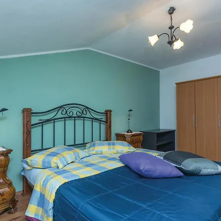 Two-bedroom In * Veli Jezenj
